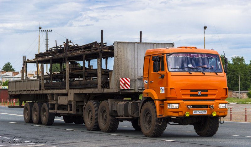 КАМАЗ 44108 военный