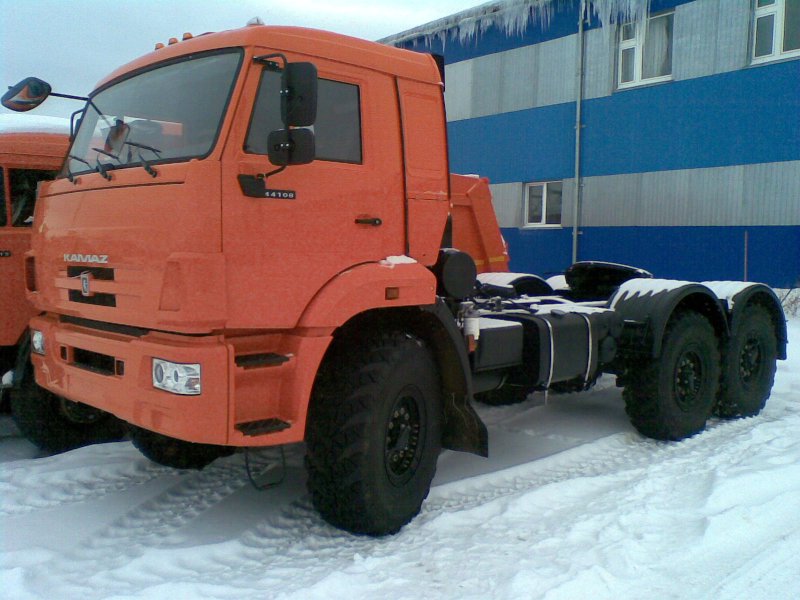 КАМАЗ 44108 тягач