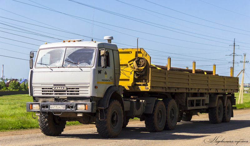 КАМАЗ 44108 военный