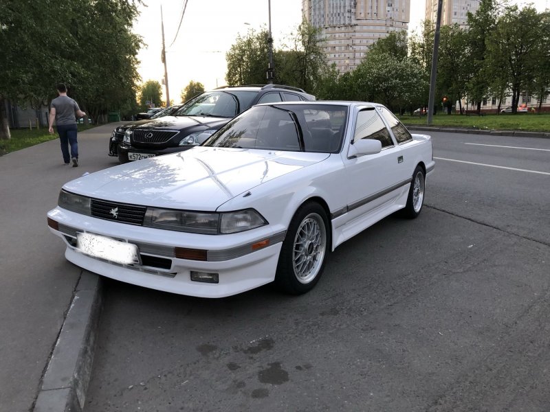 Toyota Soarer 2