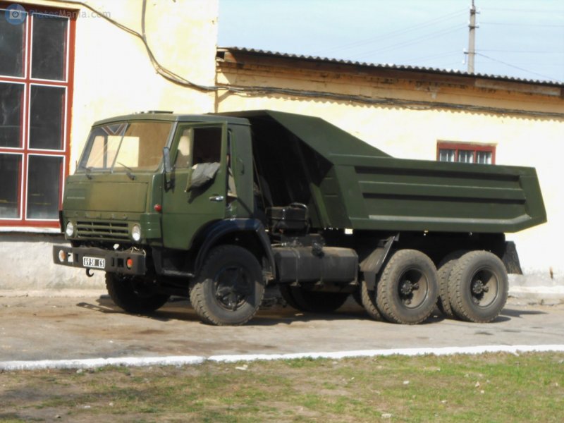 Военный самосвал КАМАЗ 55111