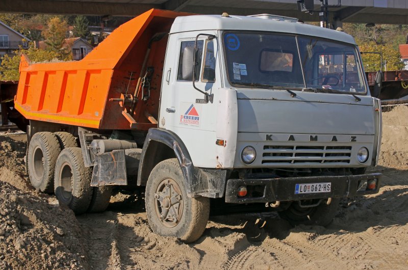 Грузовик КАМАЗ 55111