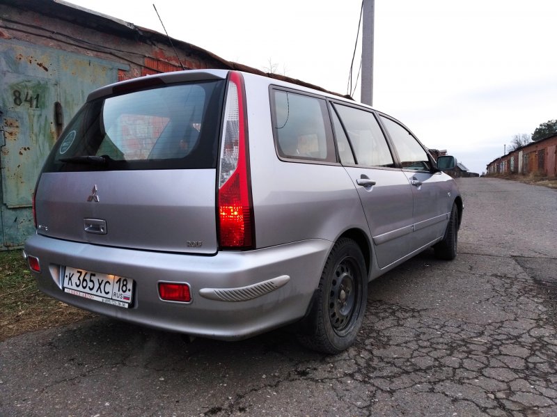 Mitsubishi Lancer Wagon 2003