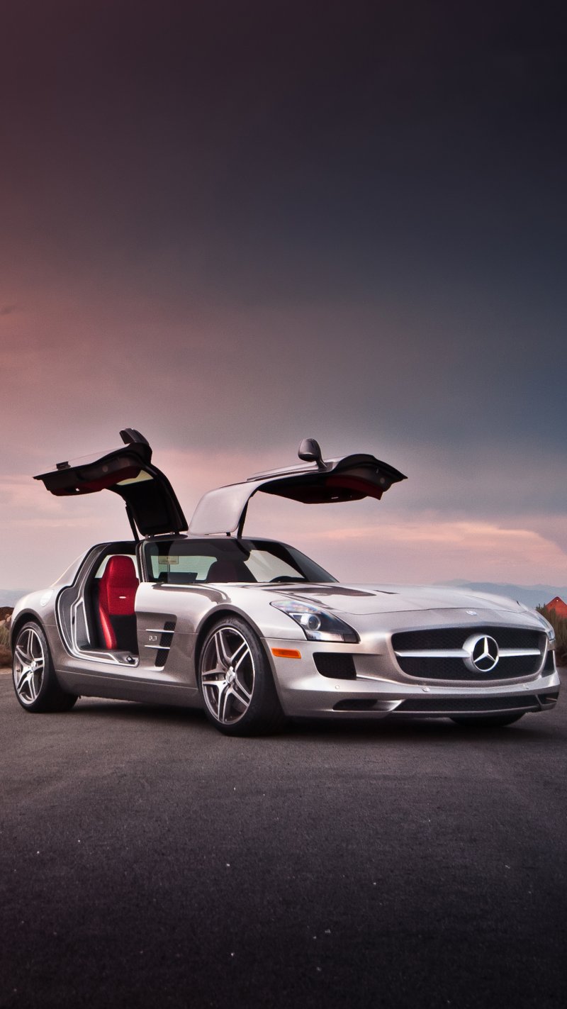Mercedes Benz AMG gt 4