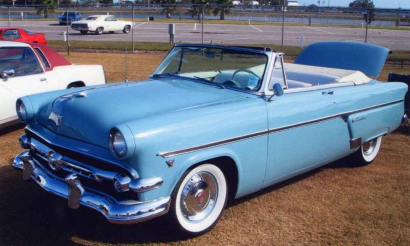 Ford Fairlane 1954