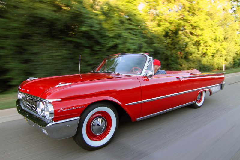 Ford Sunliner 1954