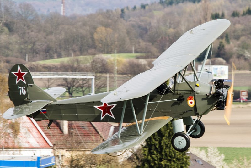 Военный самолет кукурузник