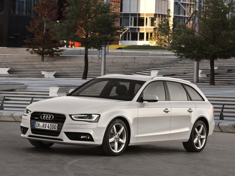 Audi a4 avant универсал