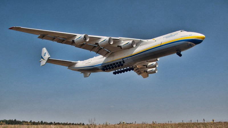 Самолет АН 224