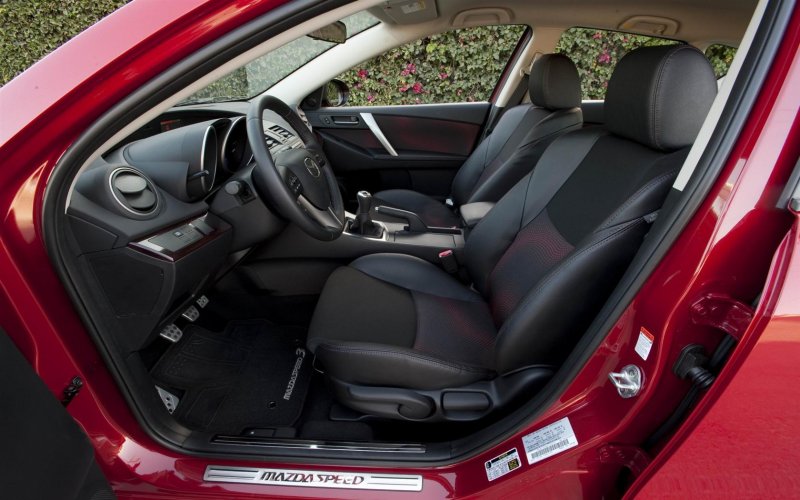Mazda 3 MPS BL салон