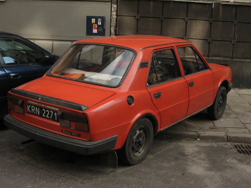 Skoda 105 s