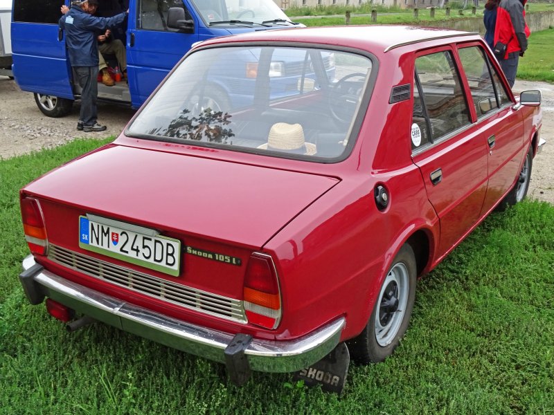 Шкода 105 1976 год