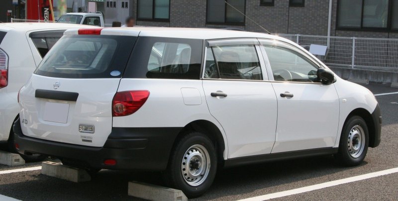 Nissan ad y12