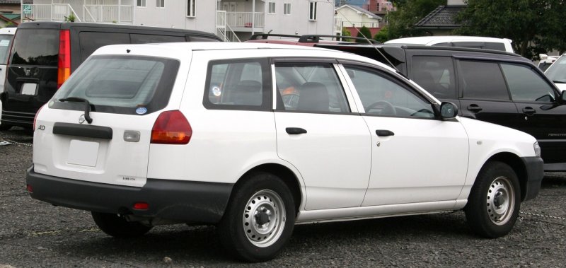 Nissan ad II