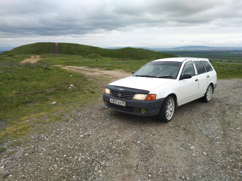 Nissan ad 2