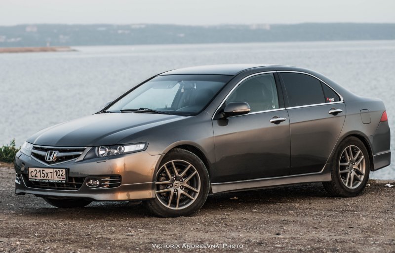 Honda Accord 8 красный