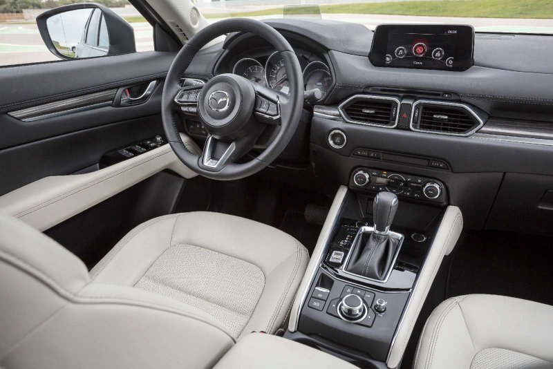 Mazda CX 5 белый салон