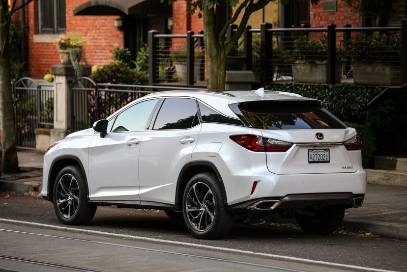 Lexus RX IV 300 белый