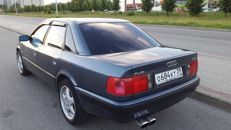 Audi s4 c4(100)