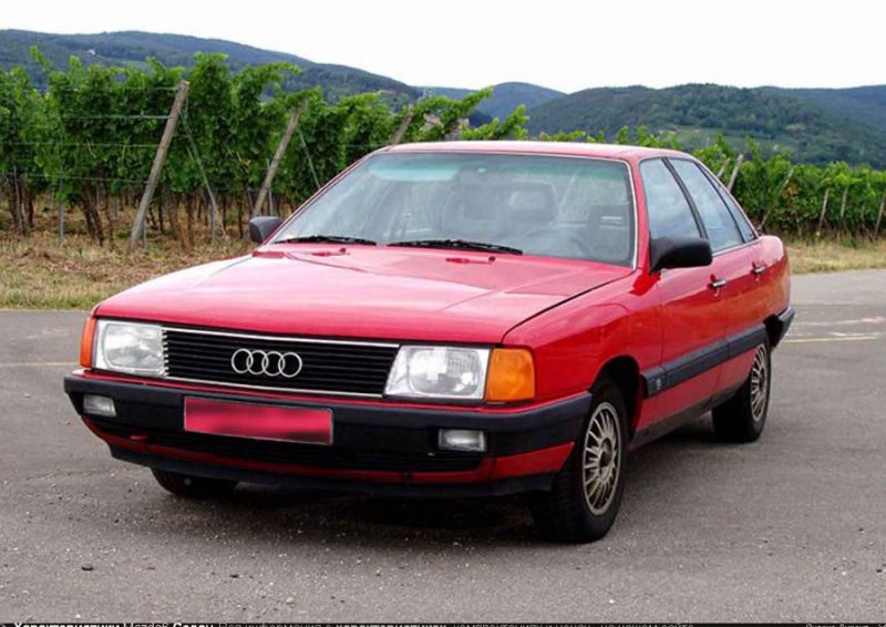 Audi 100 c3