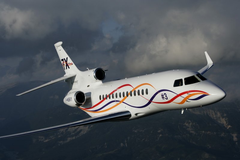Falcon 7x самолет