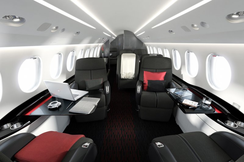 Частный самолет Falcon 7x