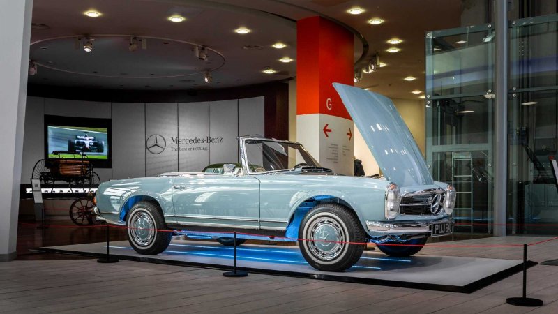 Mercedes-Benz 230 SL