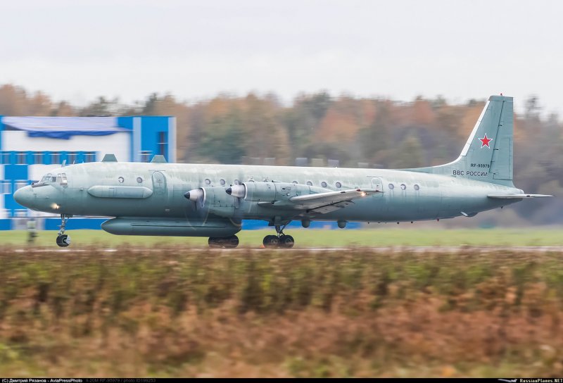 Белый 767 Толмачево