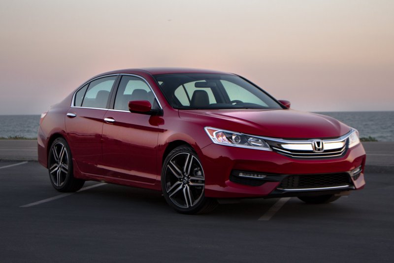 Honda Accord 2016г