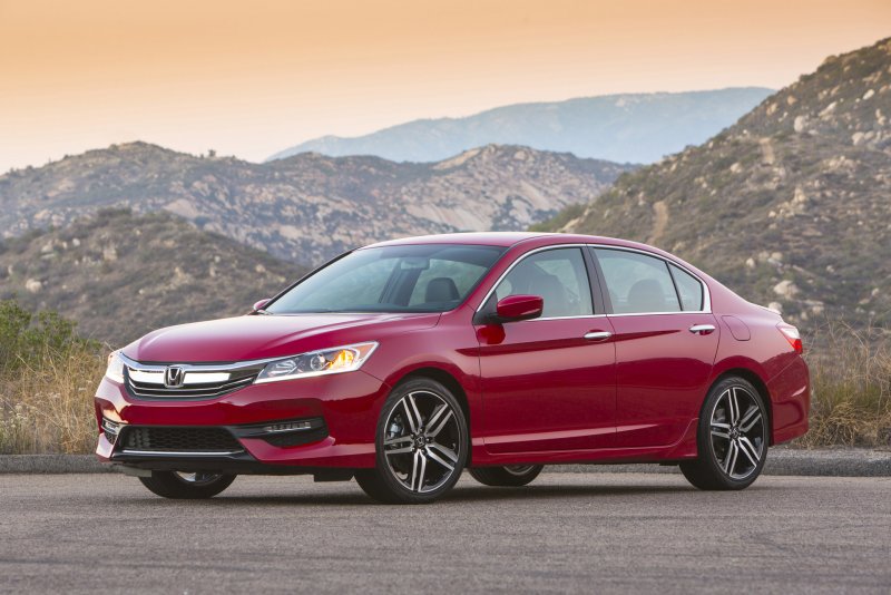 Honda Accord 2016 года