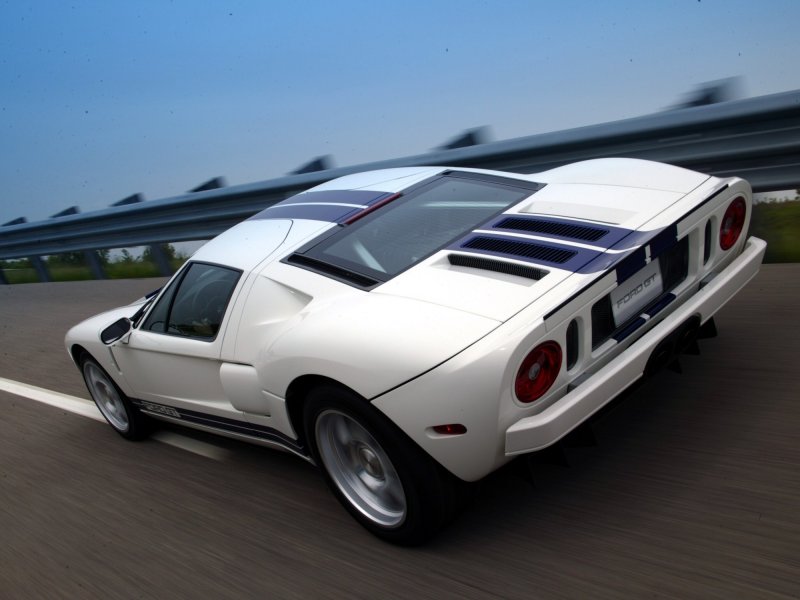 Ford gt 2004