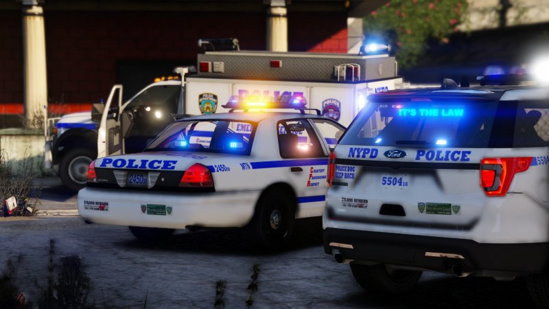 Ford Crown Victoria NYPD С мигалками