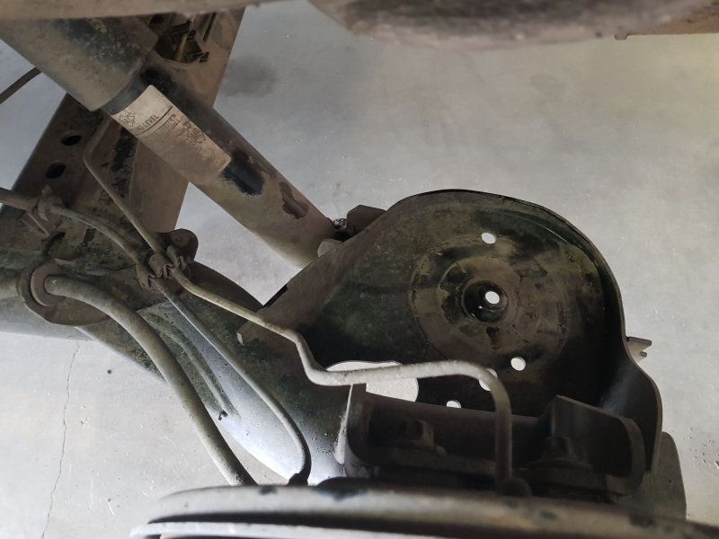 Renault Dokker задняя подвеска