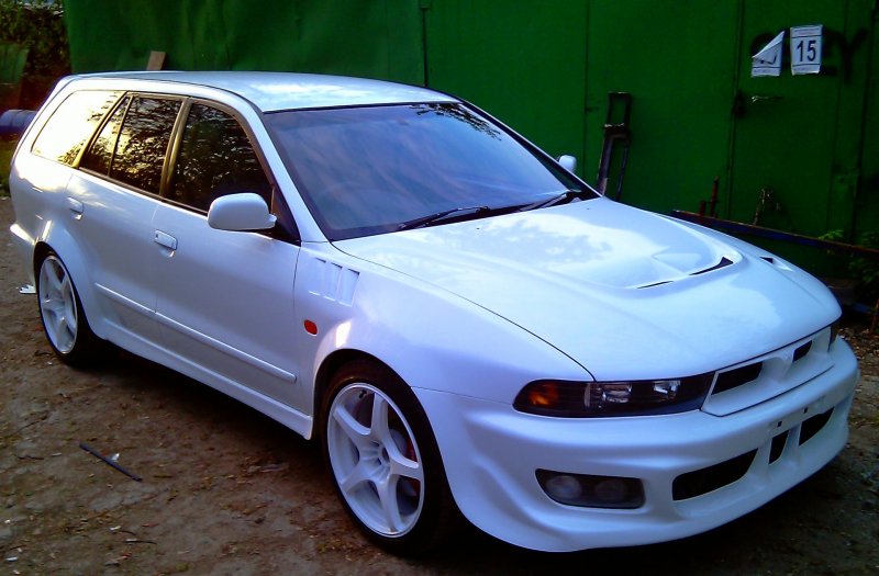 Мицубиси Легнум VR-4