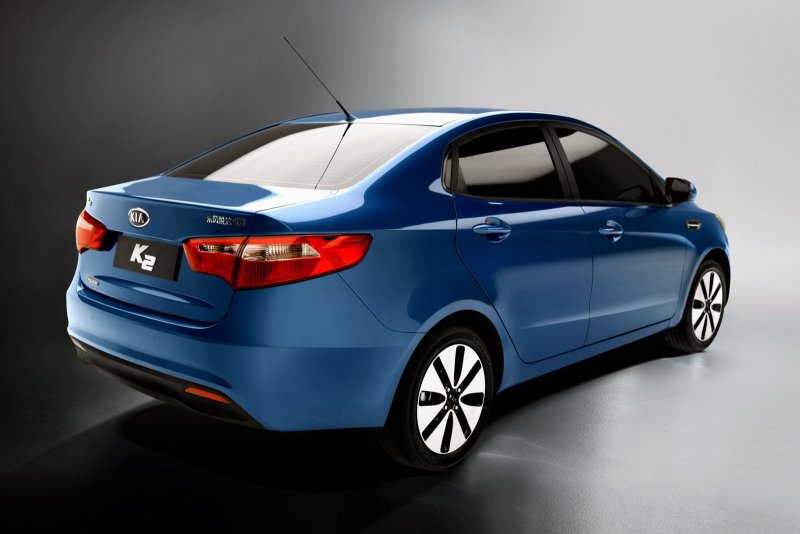 Kia k2 2016