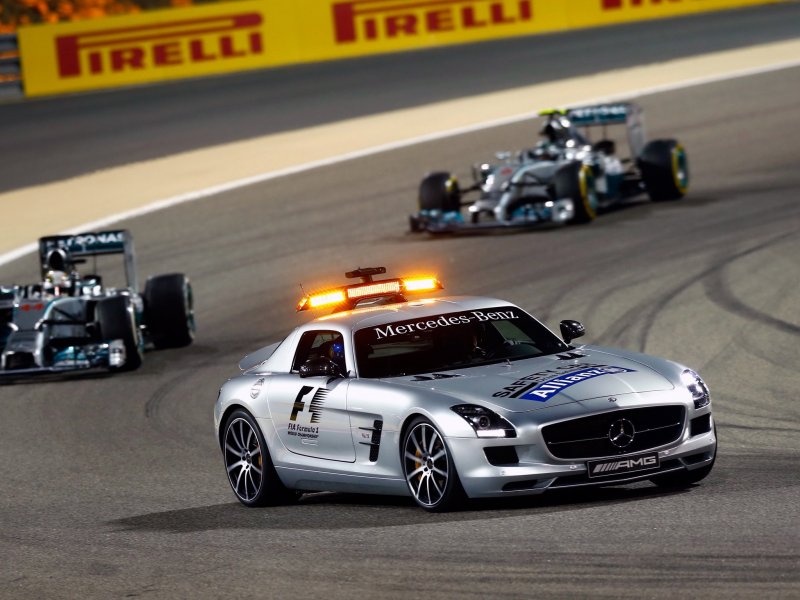 Mercedes SLS f1
