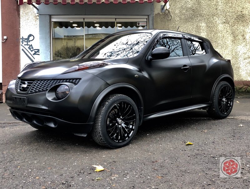 Nissan Juke 2011 черный