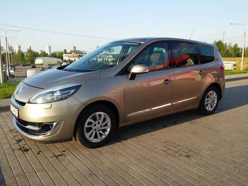 Renault Grand Scenic 5