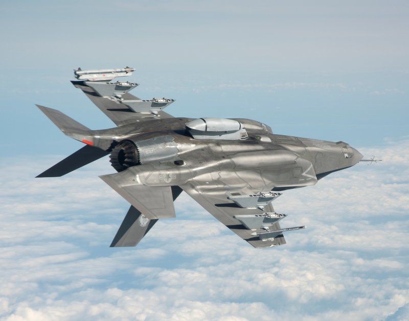 F 35 истребитель
