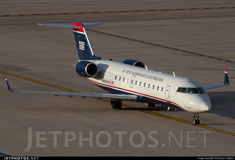 Самолёт Бомбардье CRJ-100/200