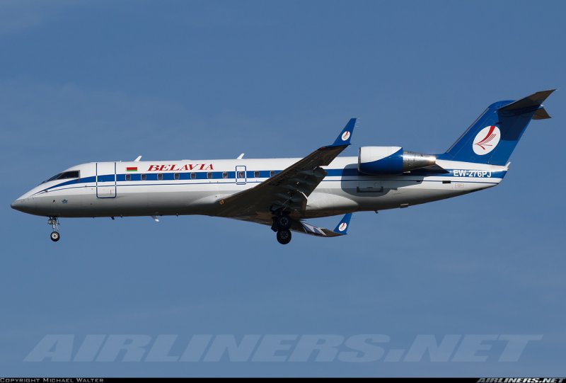 Воздушное судно CRJ-200