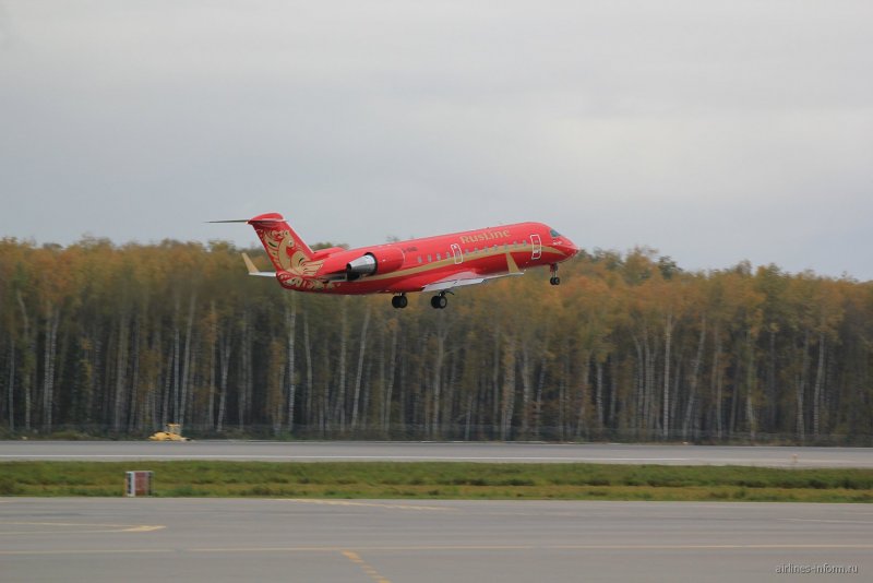 Самолет РУСЛАЙН Бомбардье CRJ-100/200