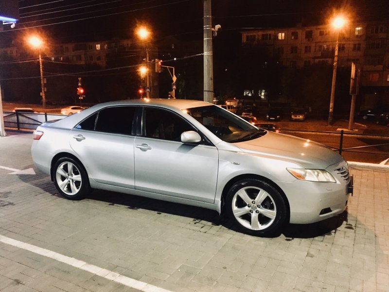 Тойота Камри 40 r18