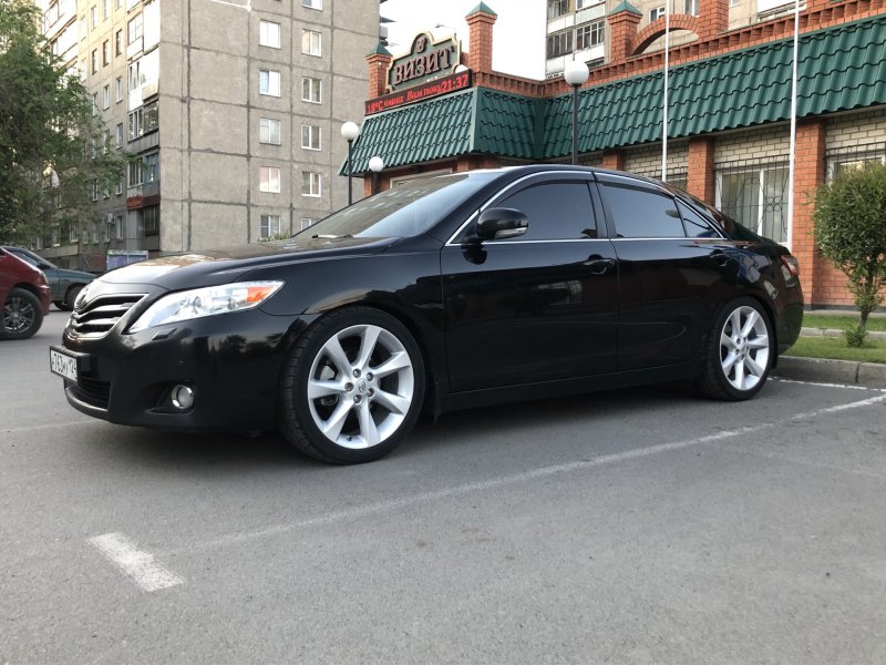 Toyota Camry v40 диски r18
