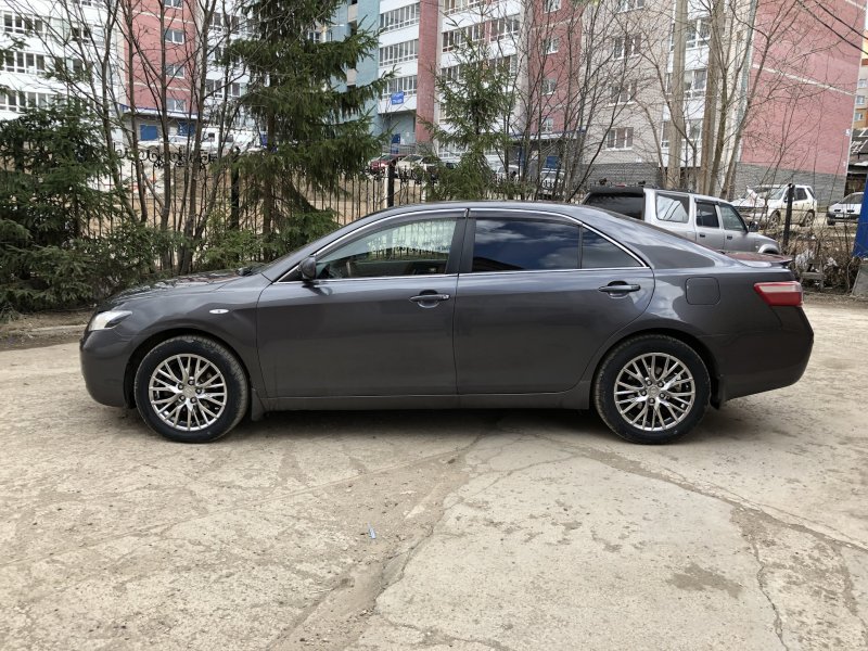 Toyota Camry xv40 r17