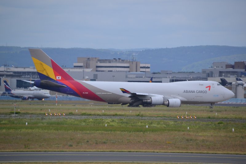 B744 hl7419