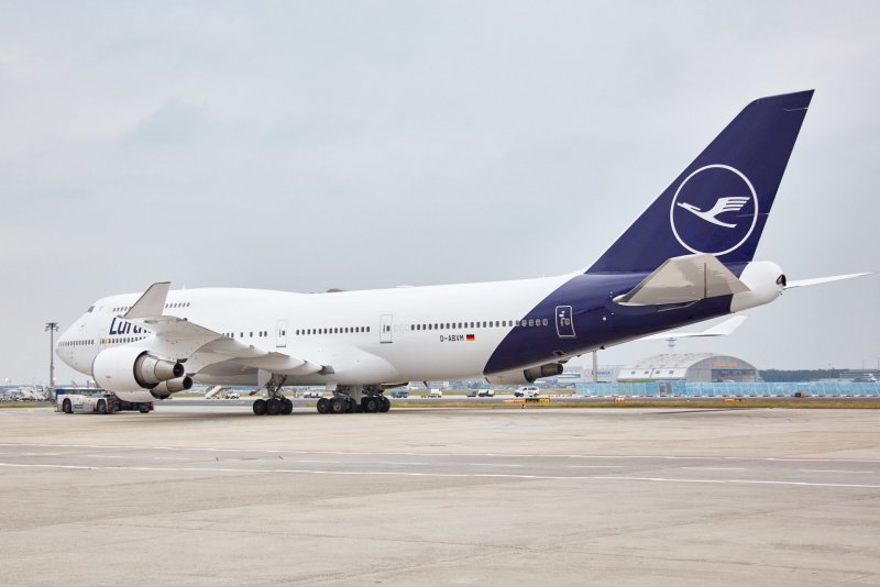 Аэробус 747-400