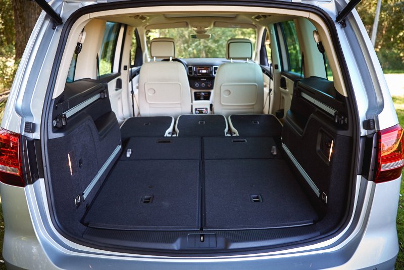 VW Sharan 2015 салон