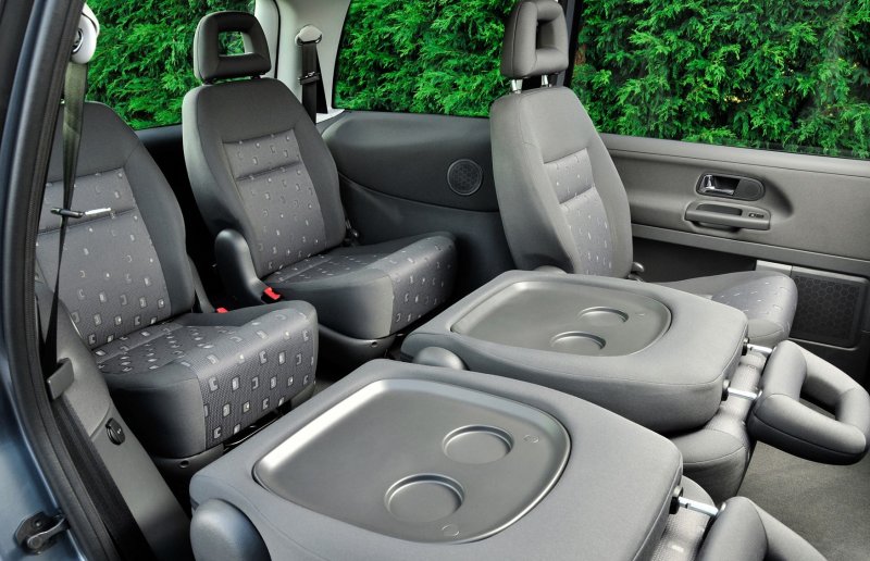 Volkswagen Sharan 2009 салон