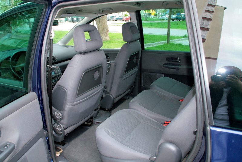 Volkswagen Sharan 2005 салон